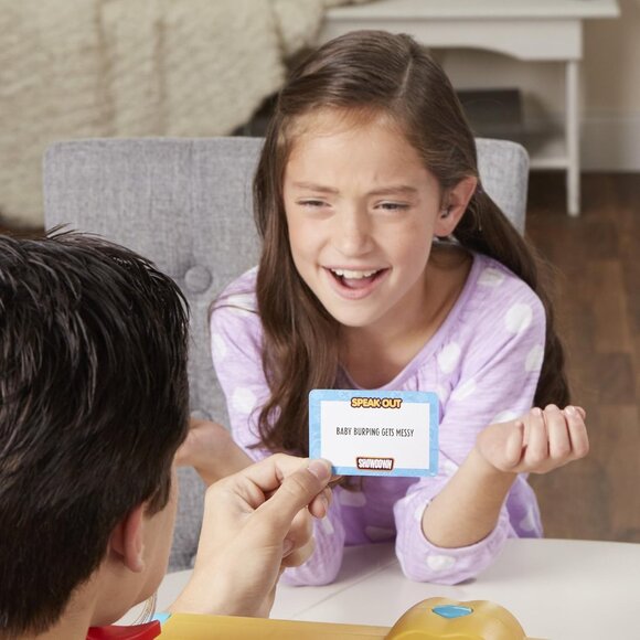 Speak Out Showdown Hasbro Game-English New in Box For Age 8+ - Picture 9 of 15